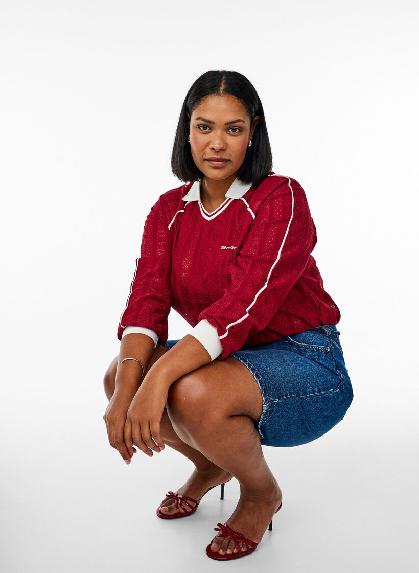 Bluse i strukturmønstret jersey med kontrastdetaljer, Rød, Model image number 3