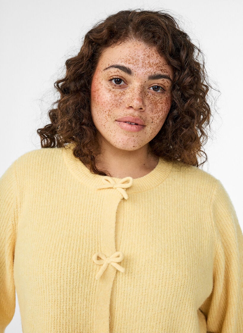 Kortærmet strikcardigan med sløjfer, Gul, Model