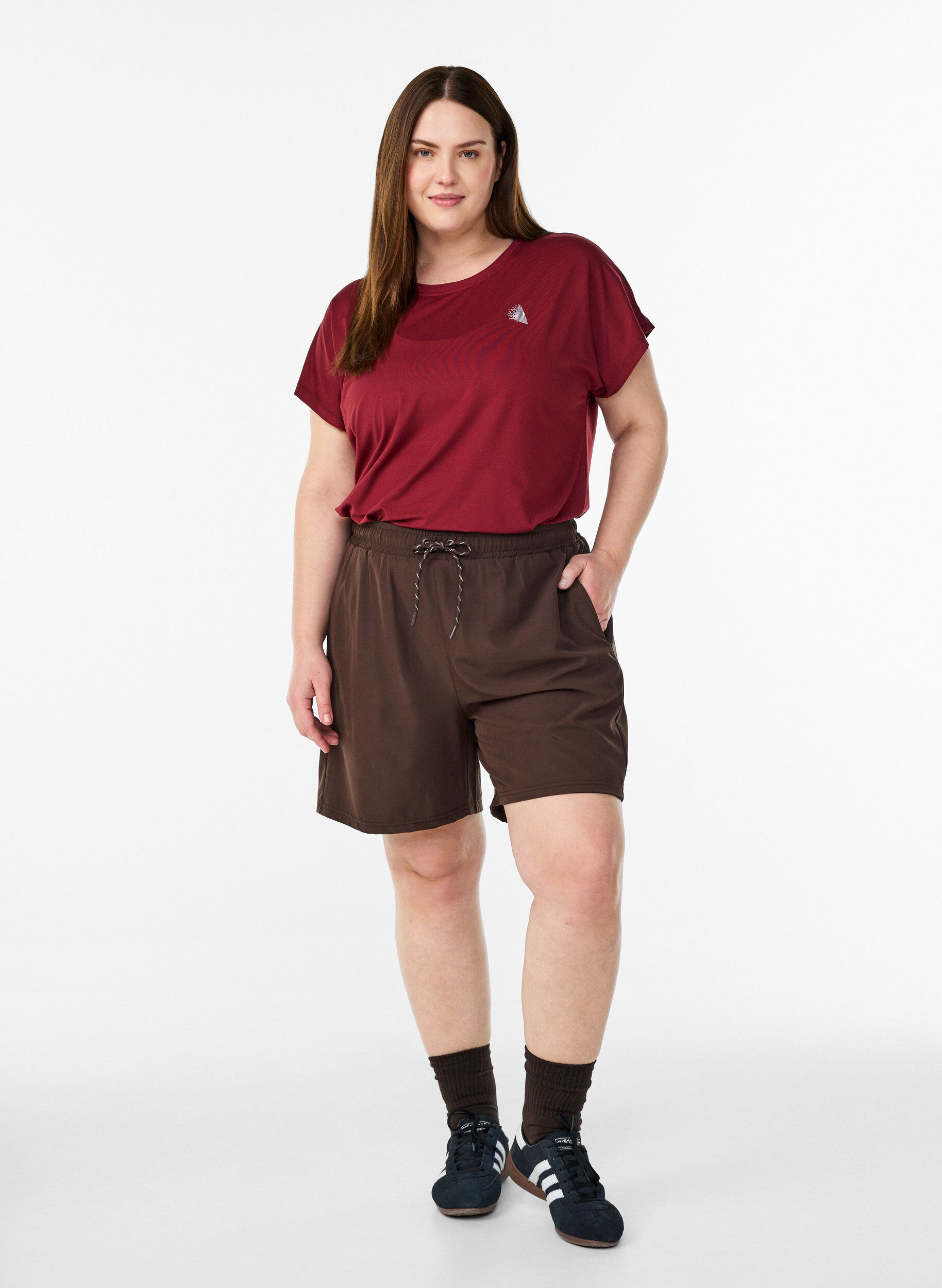 ZizziEnsfarvet tr&aelig;nings t-shirt, R&oslash;d, Model image number 1