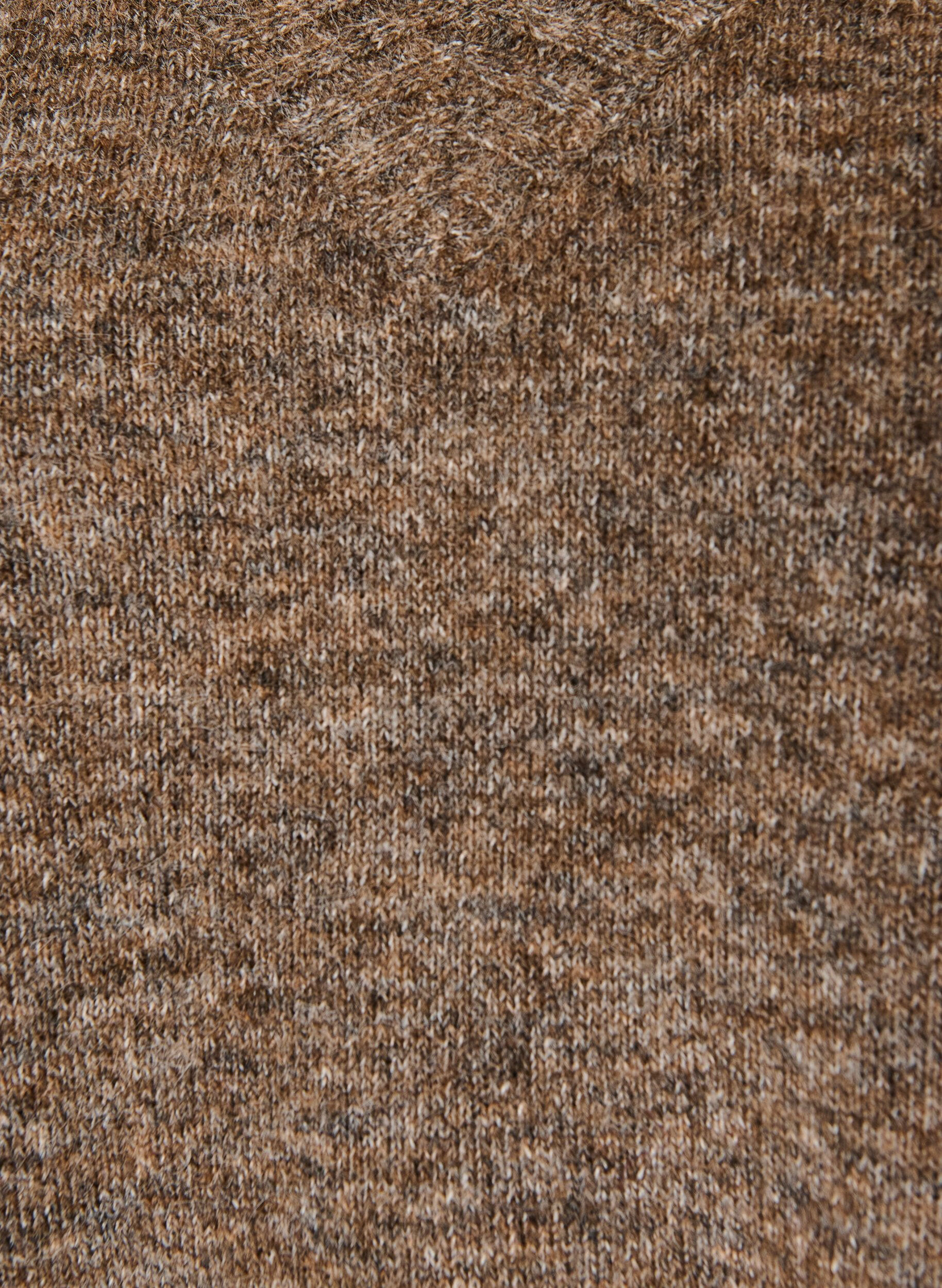 ZizziStriktr&oslash;je med V-hals, Brun, Packshot image number 2