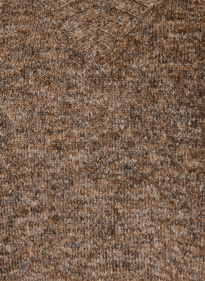 Striktr&oslash;je med V-hals, Brun, Packshot image number 2