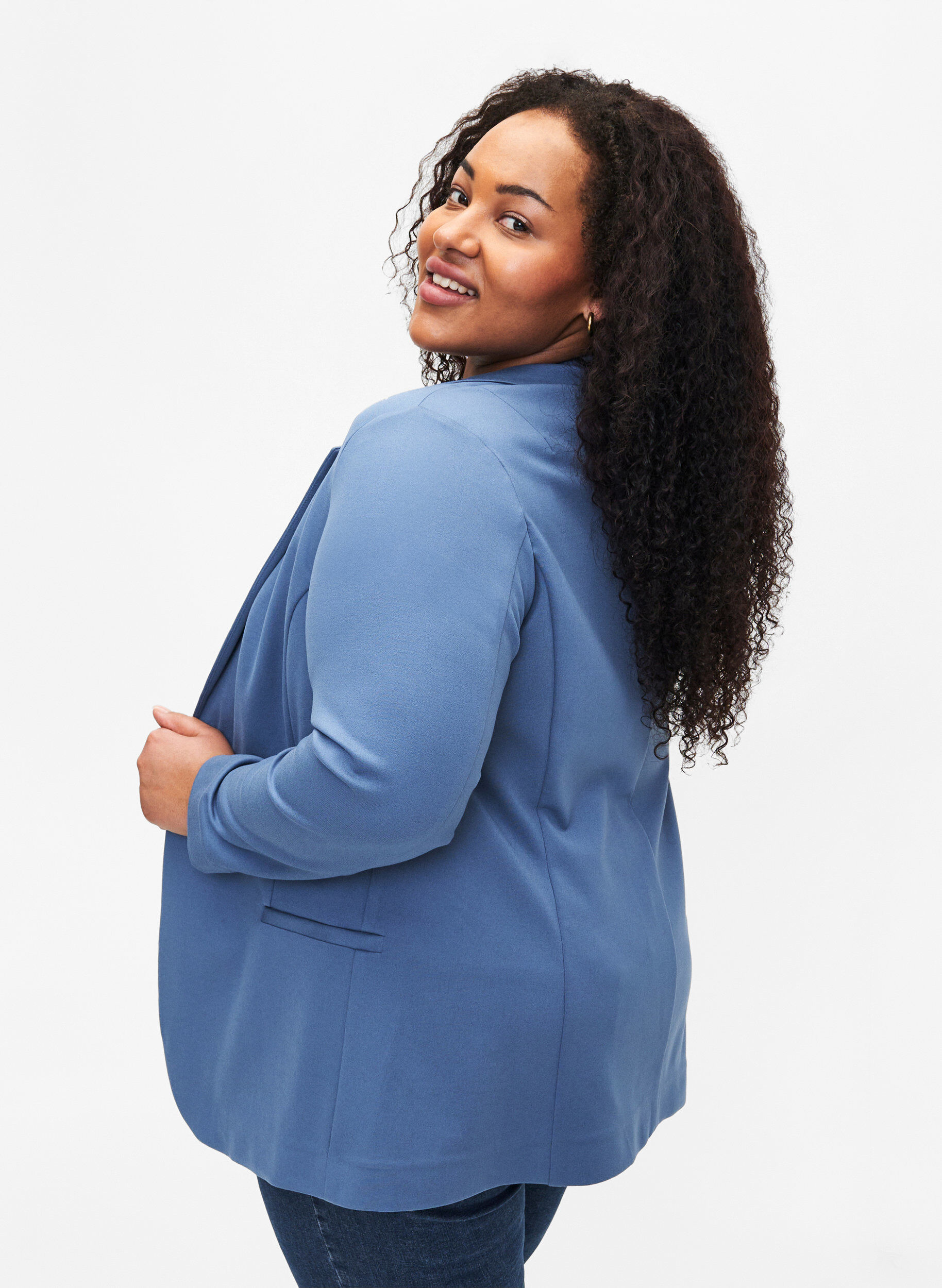 Zizzi Enkel blazer med knaplukning, Bl&aring;, Model image number 2