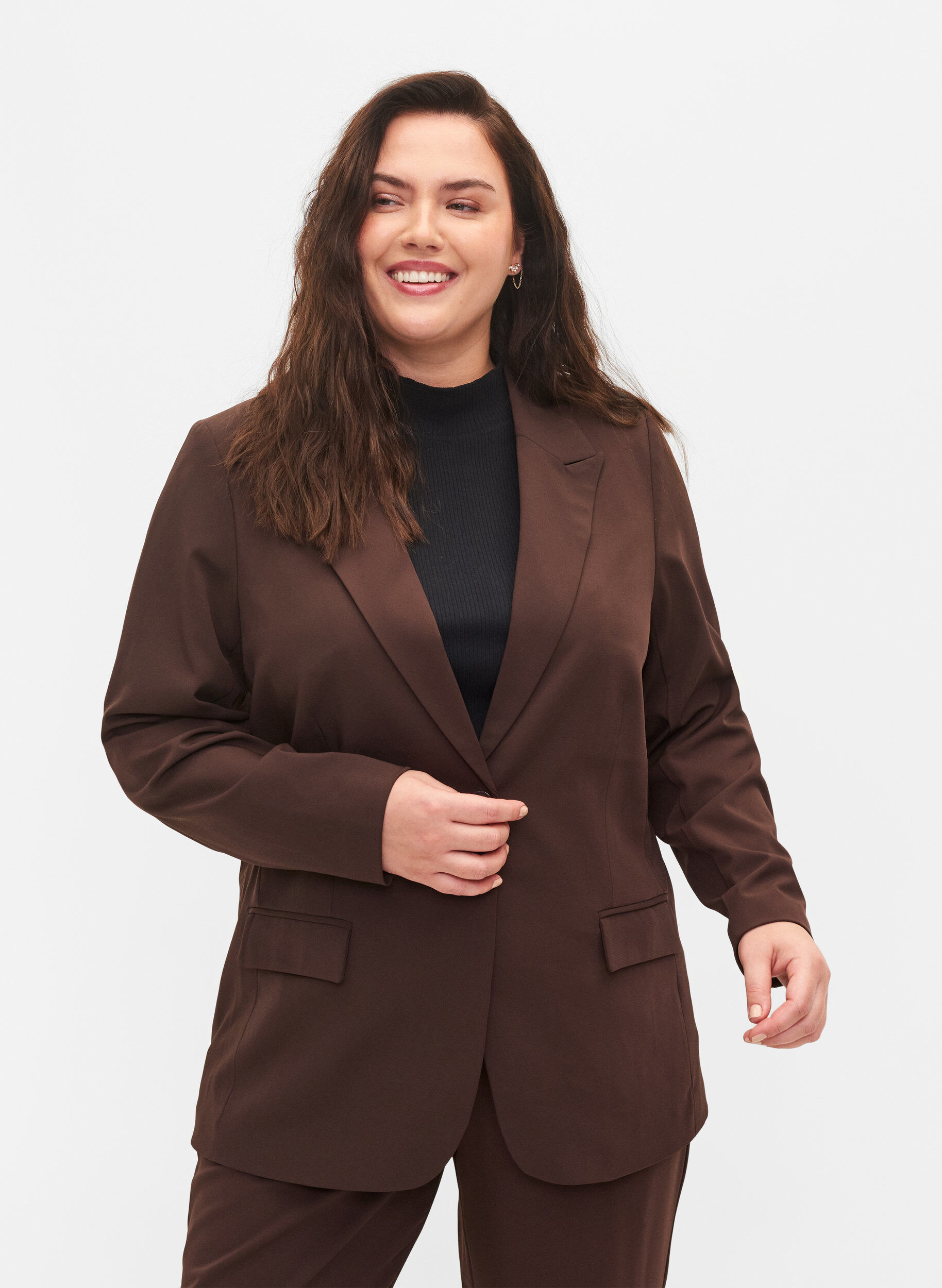 Zizzi Klassisk blazer med lommer, Java, Model image number 0