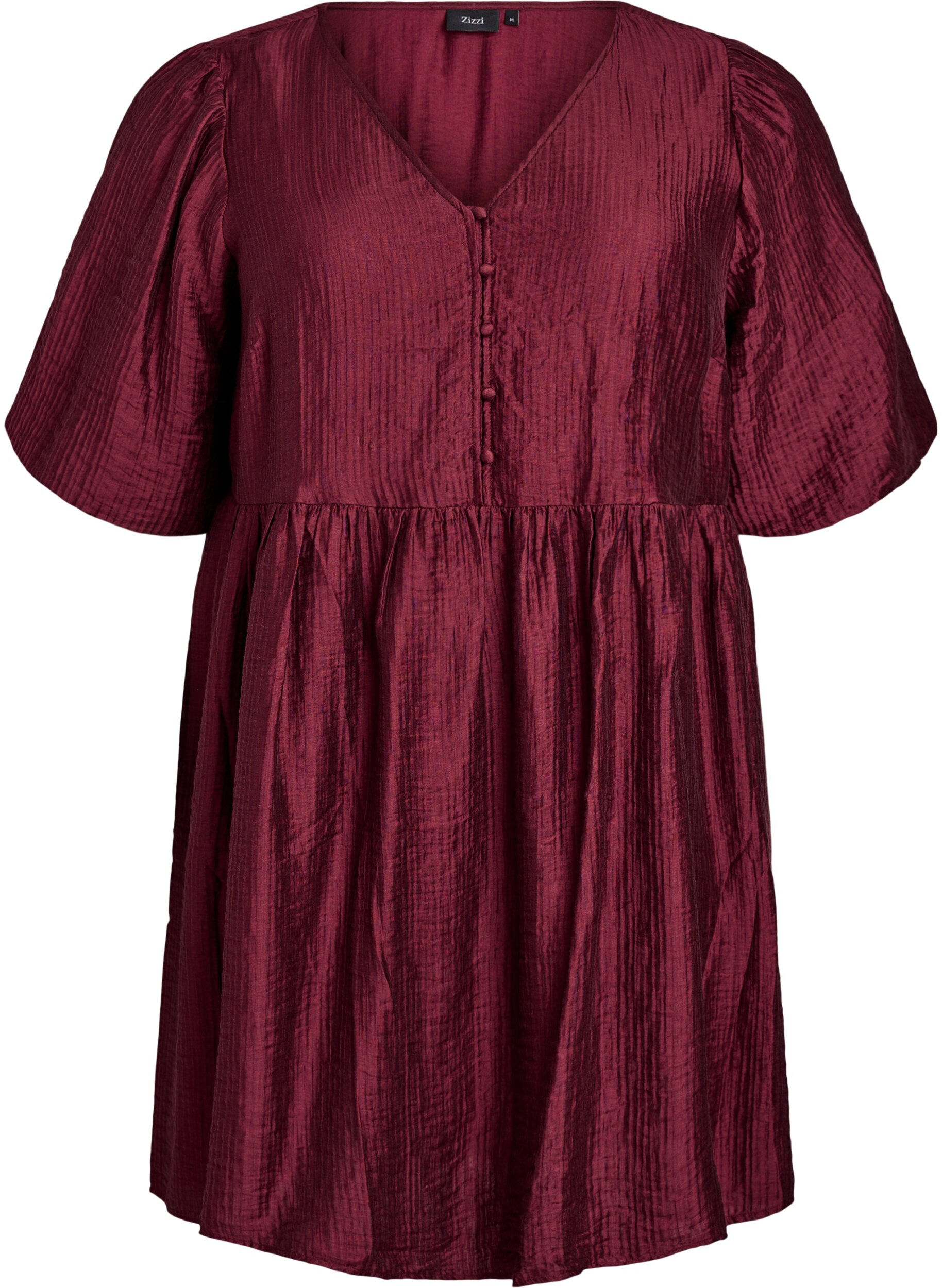 Kort kjole med struktur og korte ballon&aelig;rmer