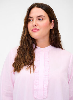 Bomulds skjorte med striber og flæser, Pink Stripe, Model image number 2