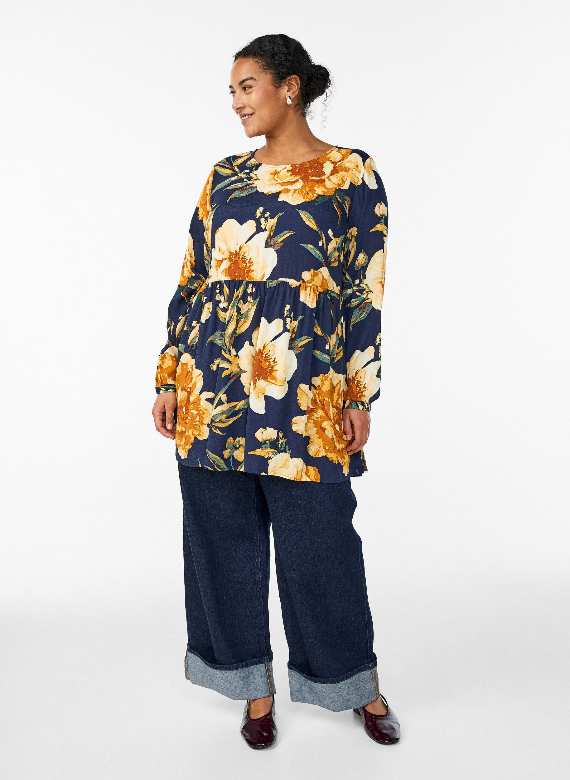 Zizzi Lang&aelig;rmet tunika med sk&aelig;ring, Bl&aring;, Model image number 1