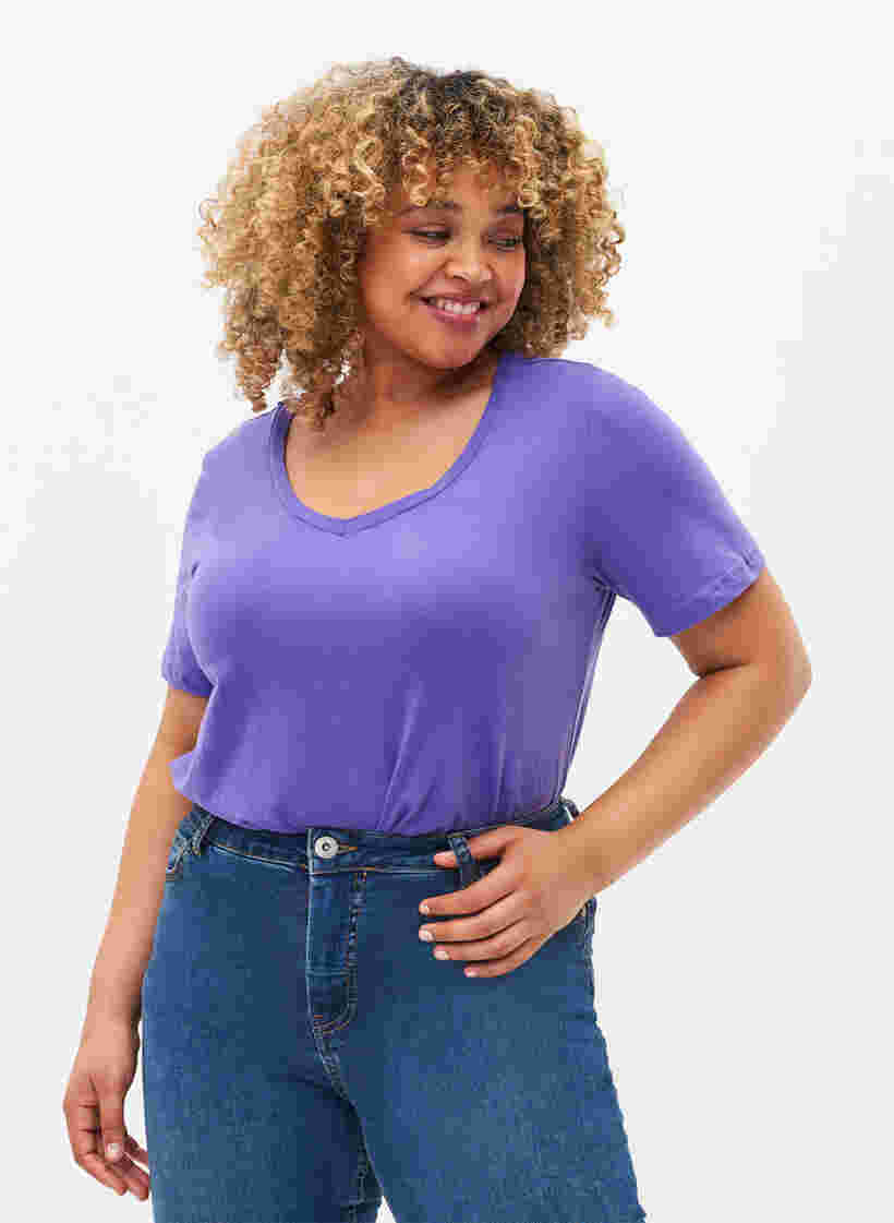 Ensfarvet basis t-shirt i bomuld, Ultra Violet, Model