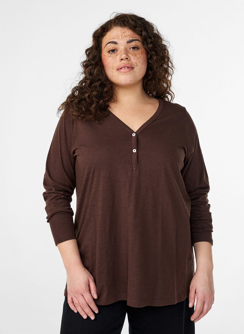 Lang&aelig;rmet t-shirt med V-hals og knapper, Brun, Model image number 0