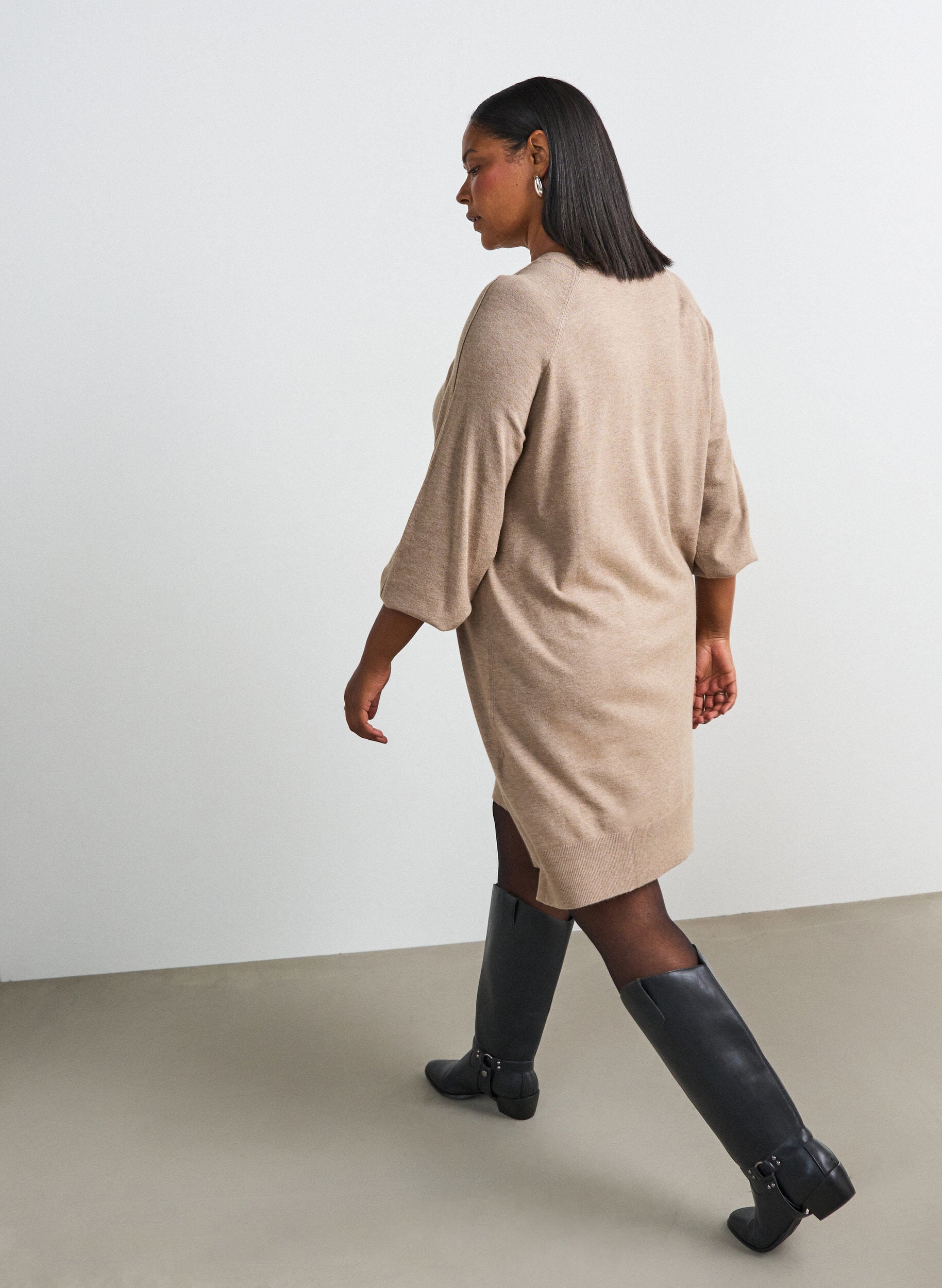 ZizziKort strikkjole med raglan&aelig;rmer og midters&oslash;m, Beige, Model image number 2