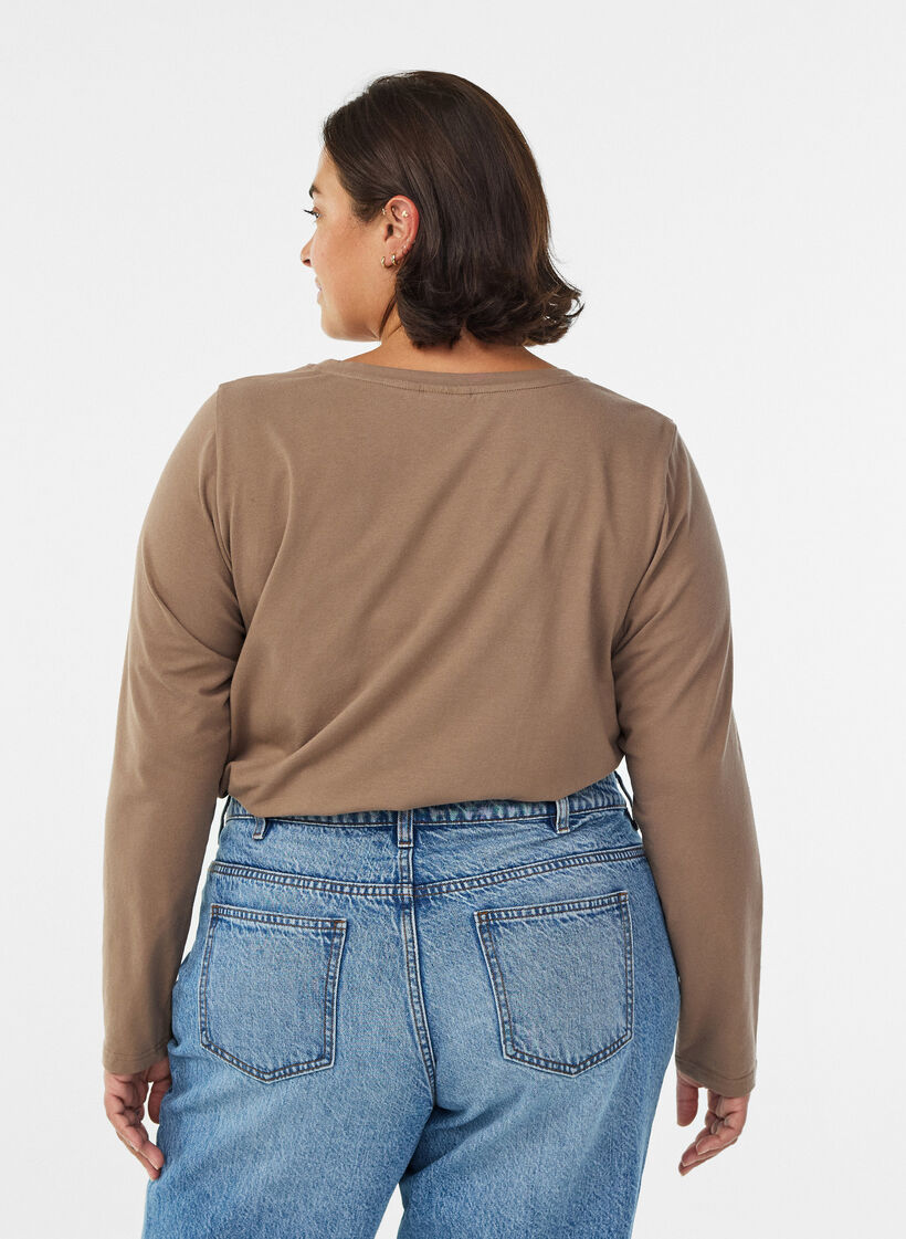 Basis jerseybluse med lange &aelig;rmer, Brun, Model image number 2