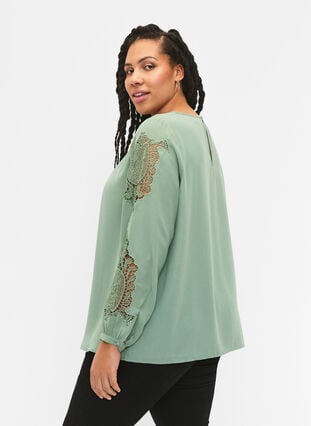 Langærmet bluse med crochet detaljer, Green Bay, Model image number 1