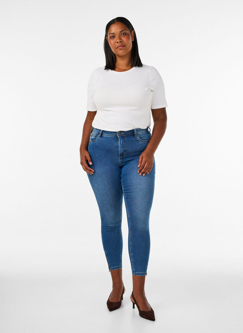 Cropped Amy jeans med lynl&aring;sdetalje, Bl&aring;, Model image number 1