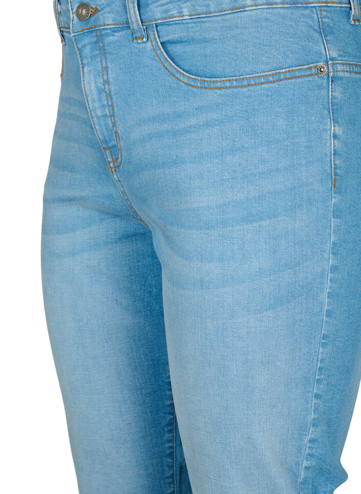 Højtaljede Amy knickers med broderi, Light blue denim, Packshot image number 2