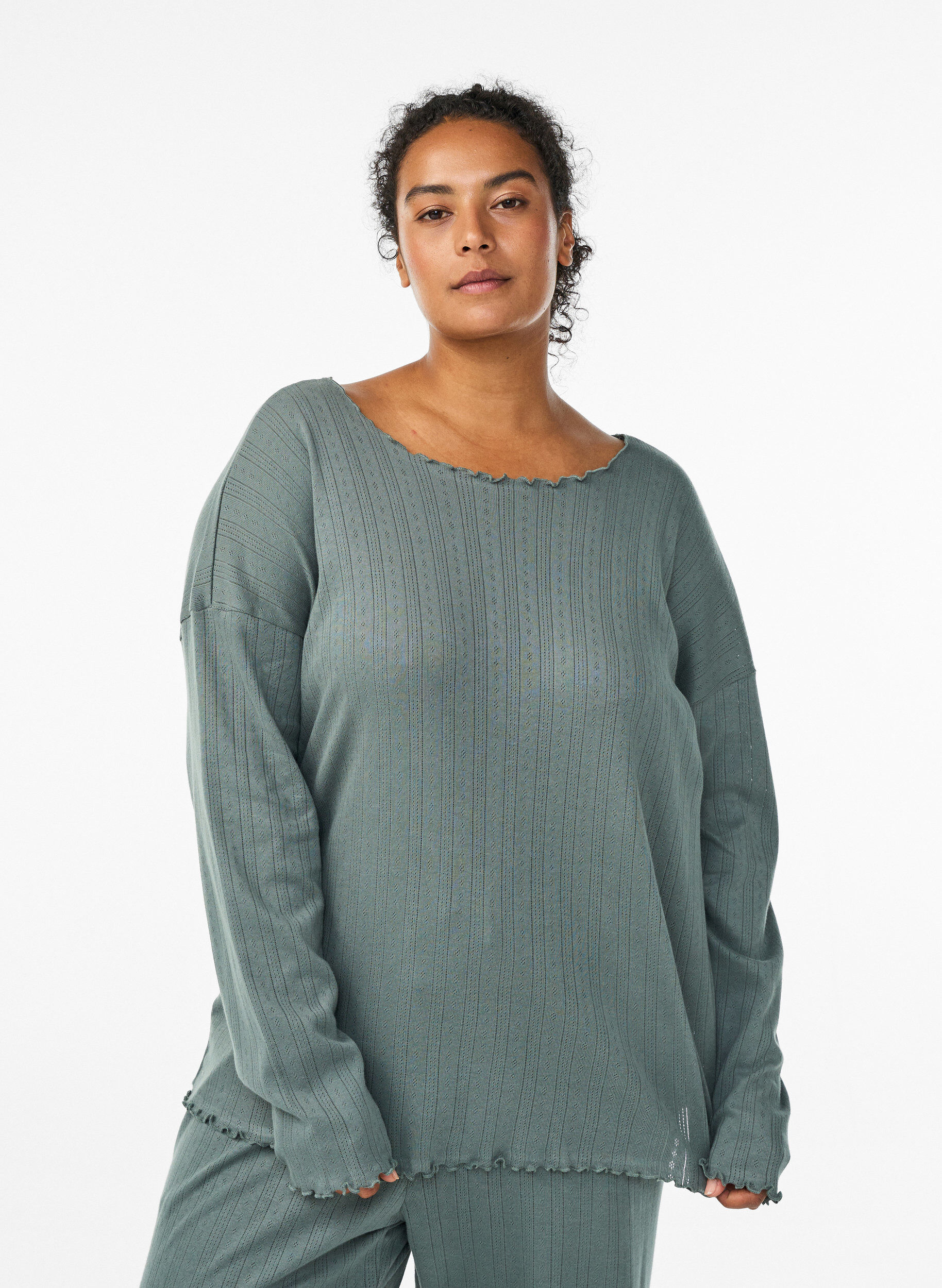 Natbluse i &oslash;kologisk bomuld, Gr&oslash;n, Model