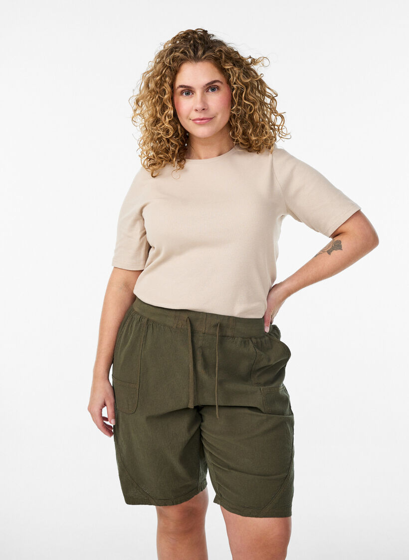 L&oslash;se shorts i bomuld med lommer, Gr&oslash;n, Model image number 0