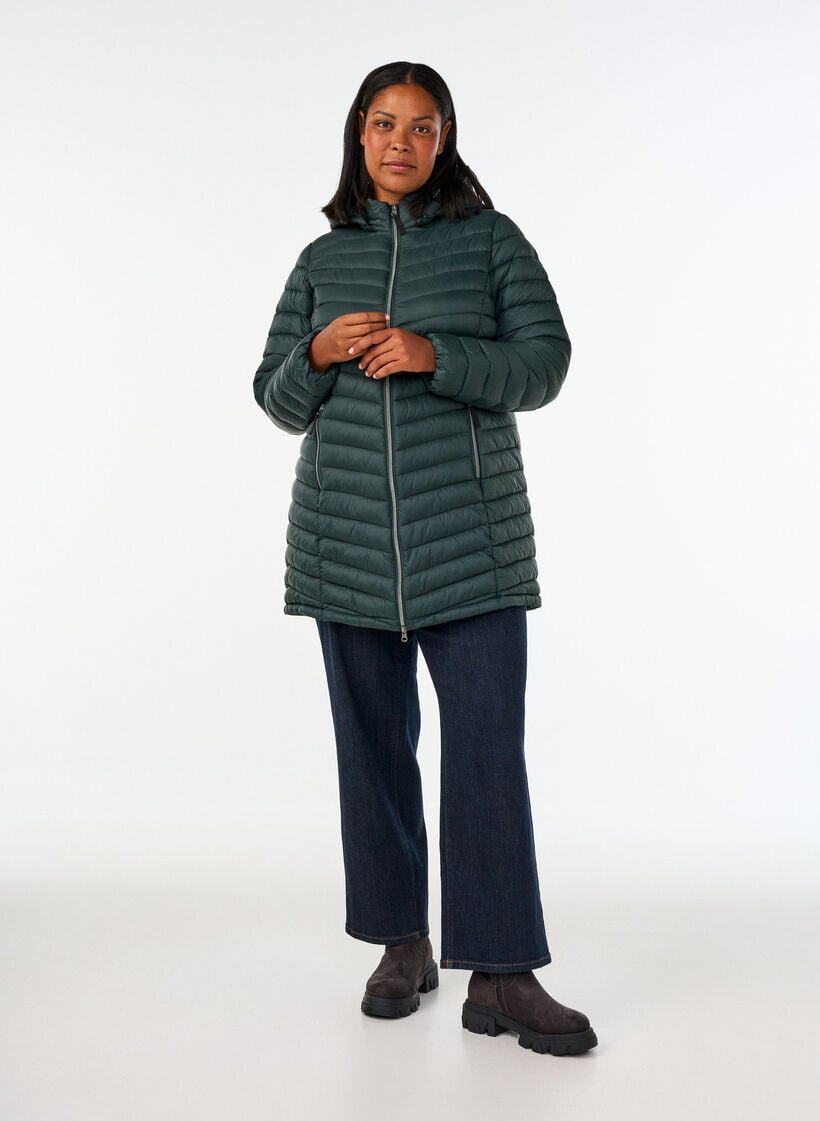 Letv&aelig;gts jakke med lommer og aftagelig h&aelig;tte, Gr&oslash;n, Model image number 1