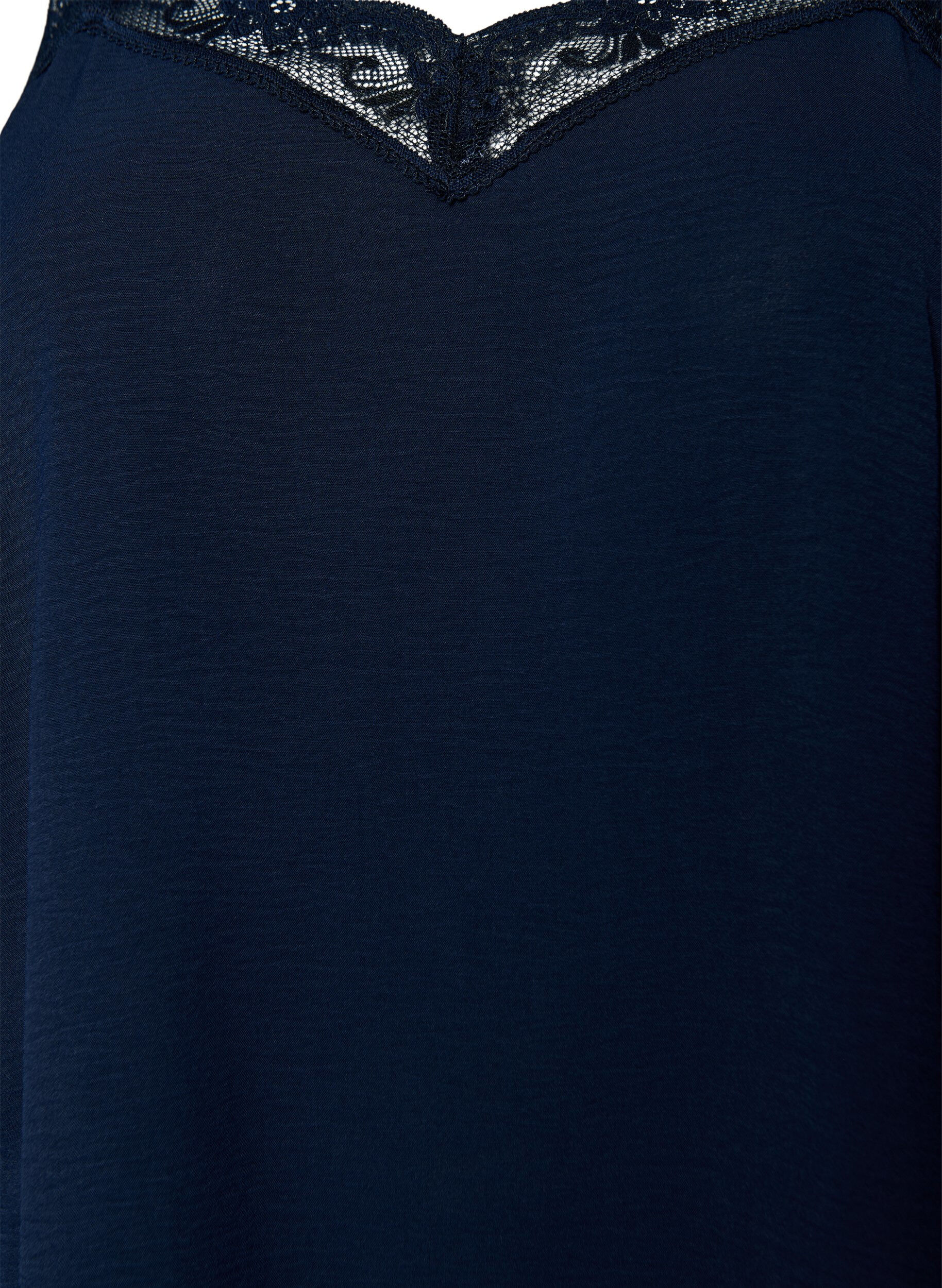 Zizzi Stroptop med V-udsk&aelig;ring og blondekant, Bl&aring;, Packshot image number 2