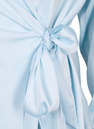 Festbluse i satin med wrap, Delicate Blue, Packshot image number 3