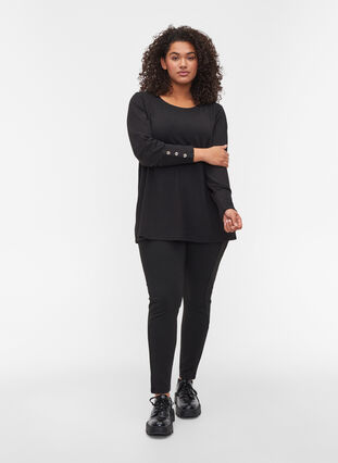 Langærmet bluse med knappedetaljer, Black, Model image number 2