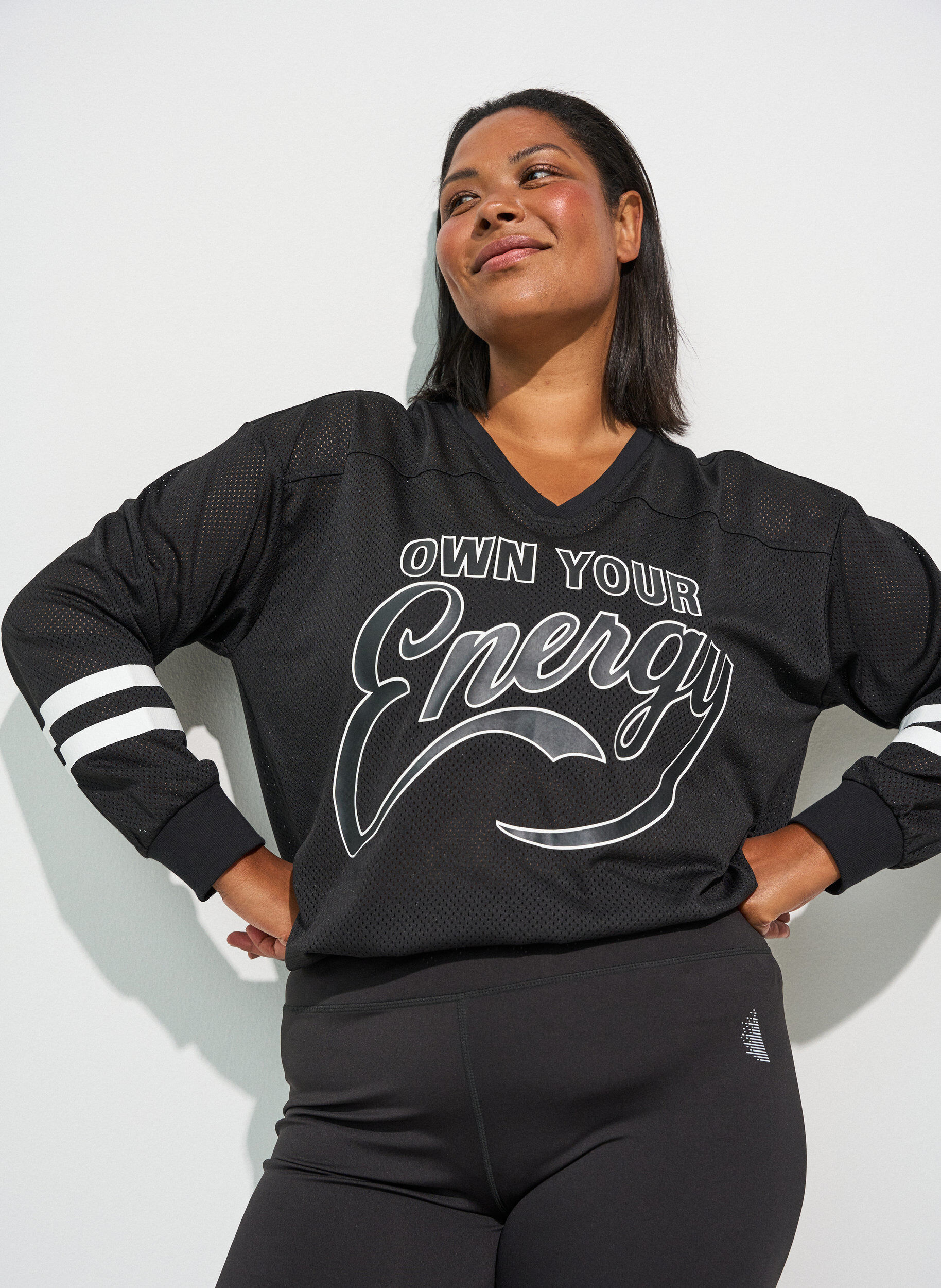 ZizziSporty meshbluse med tekstprint, Sort, Model image number 3