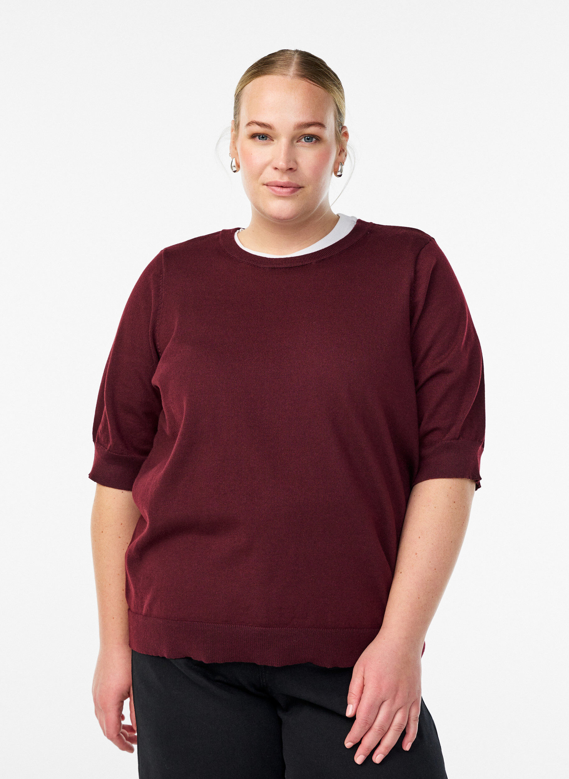 Zizzi Finstrikket bluse med korte &aelig;rmer, R&oslash;d, Model image number 0