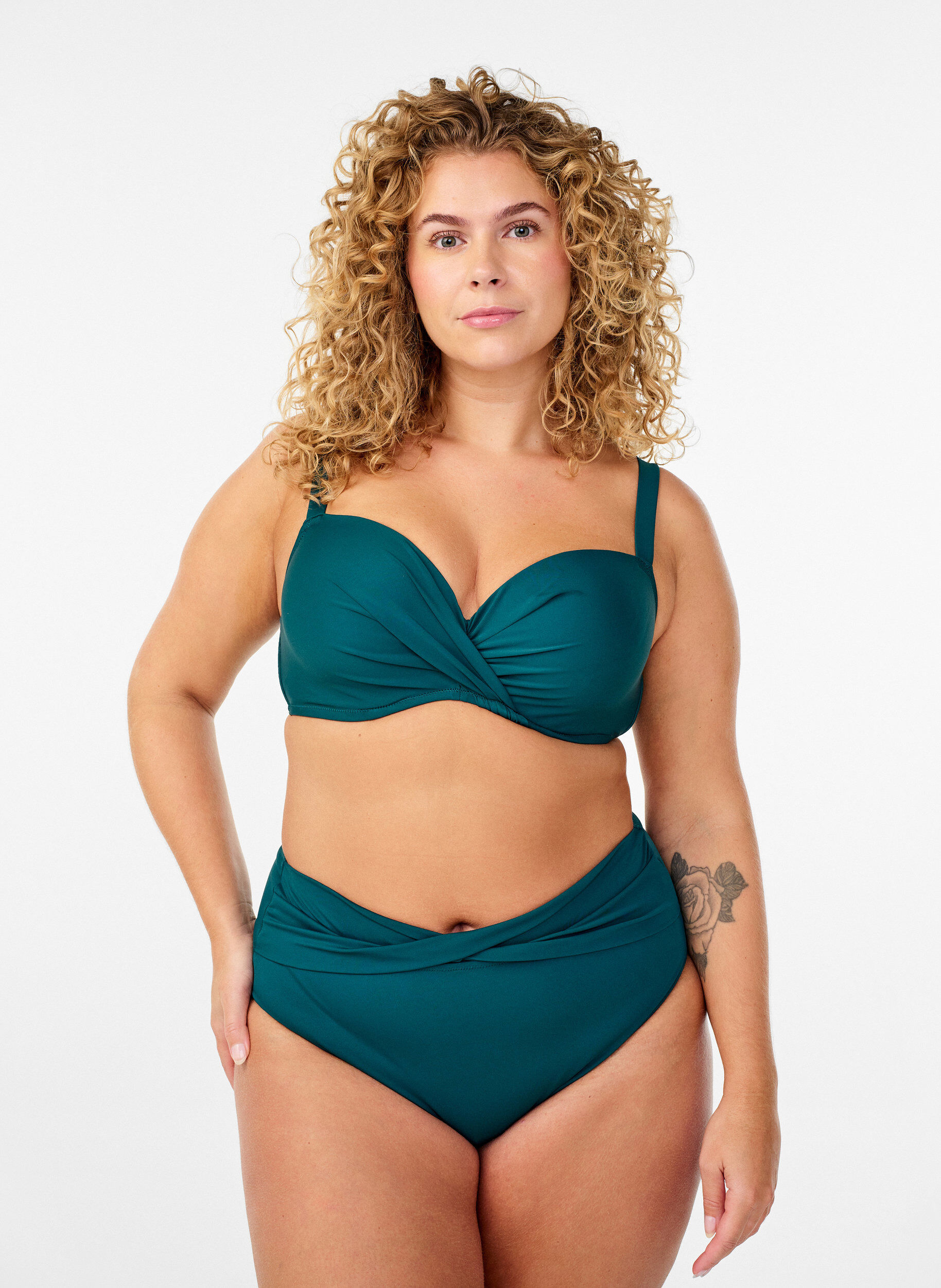 Zizzi Bikini bh med b&oslash;jle og drapering, Gr&oslash;n, Model image number 1