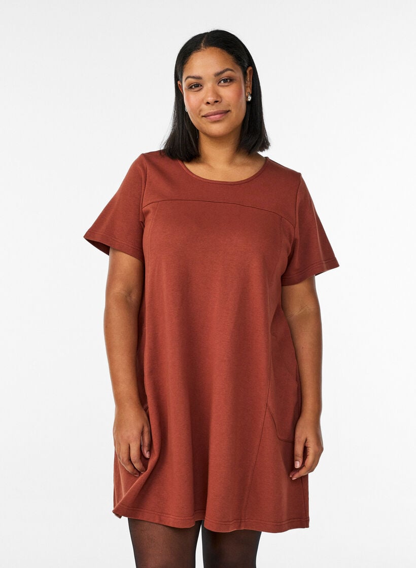 Jerseykjole med korte &aelig;rmer og lommer, R&oslash;d, Model image number 0