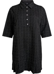 Kort kjole i bouclé med dekorative knapper, Sort