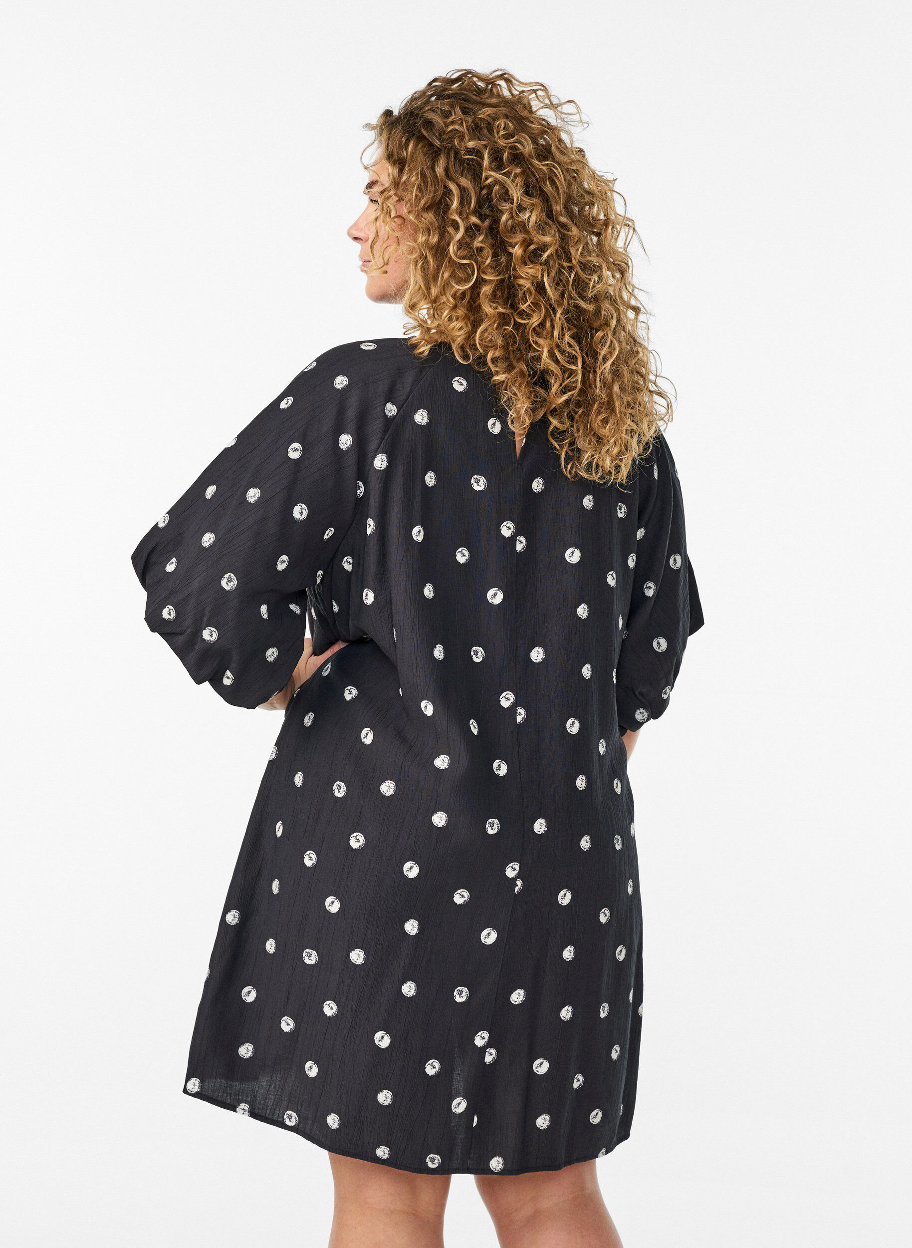 ZizziKort kjole i viskose med ballon&aelig;rmer, Sort, Model image number 2