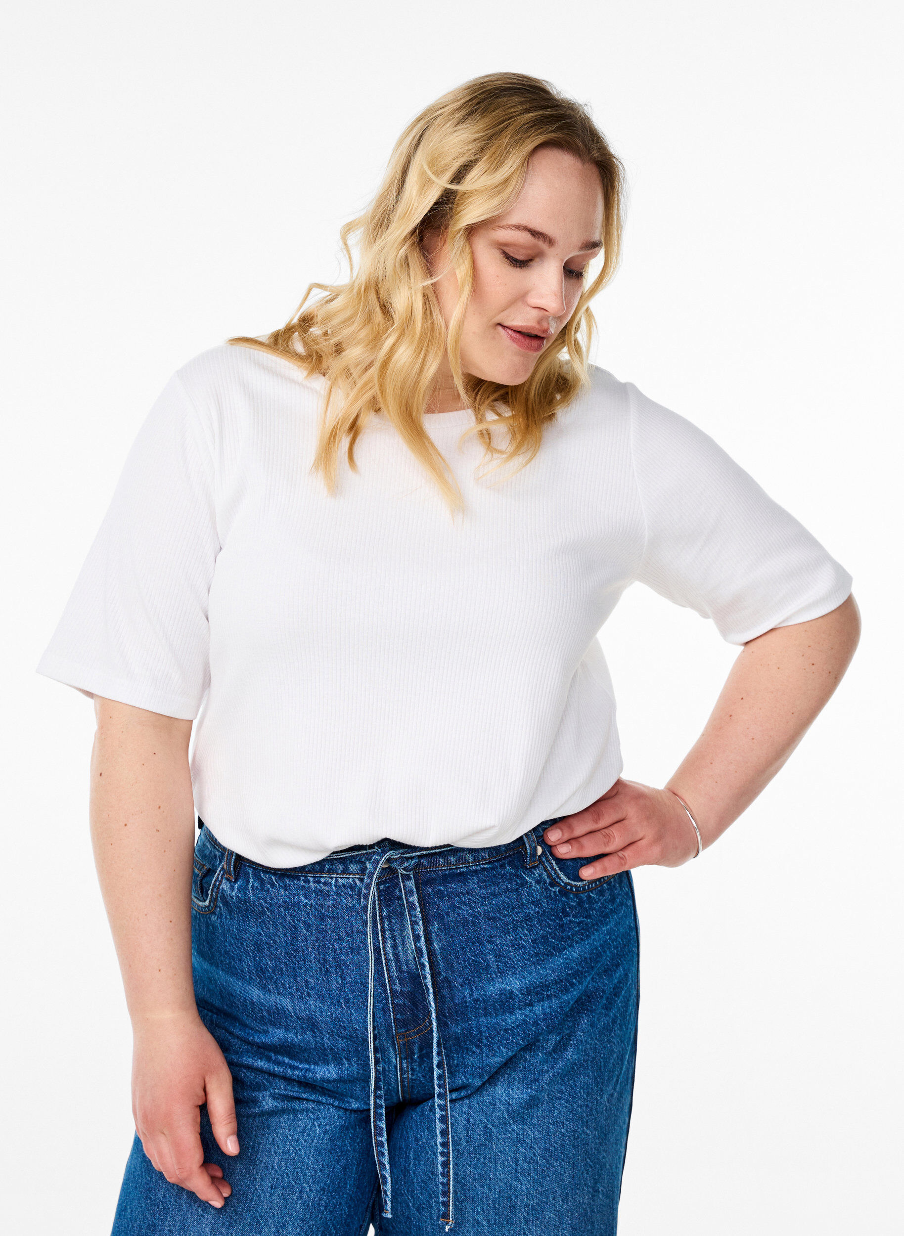 Ribbet jerseybluse med korte &aelig;rmer, Hvid, Model