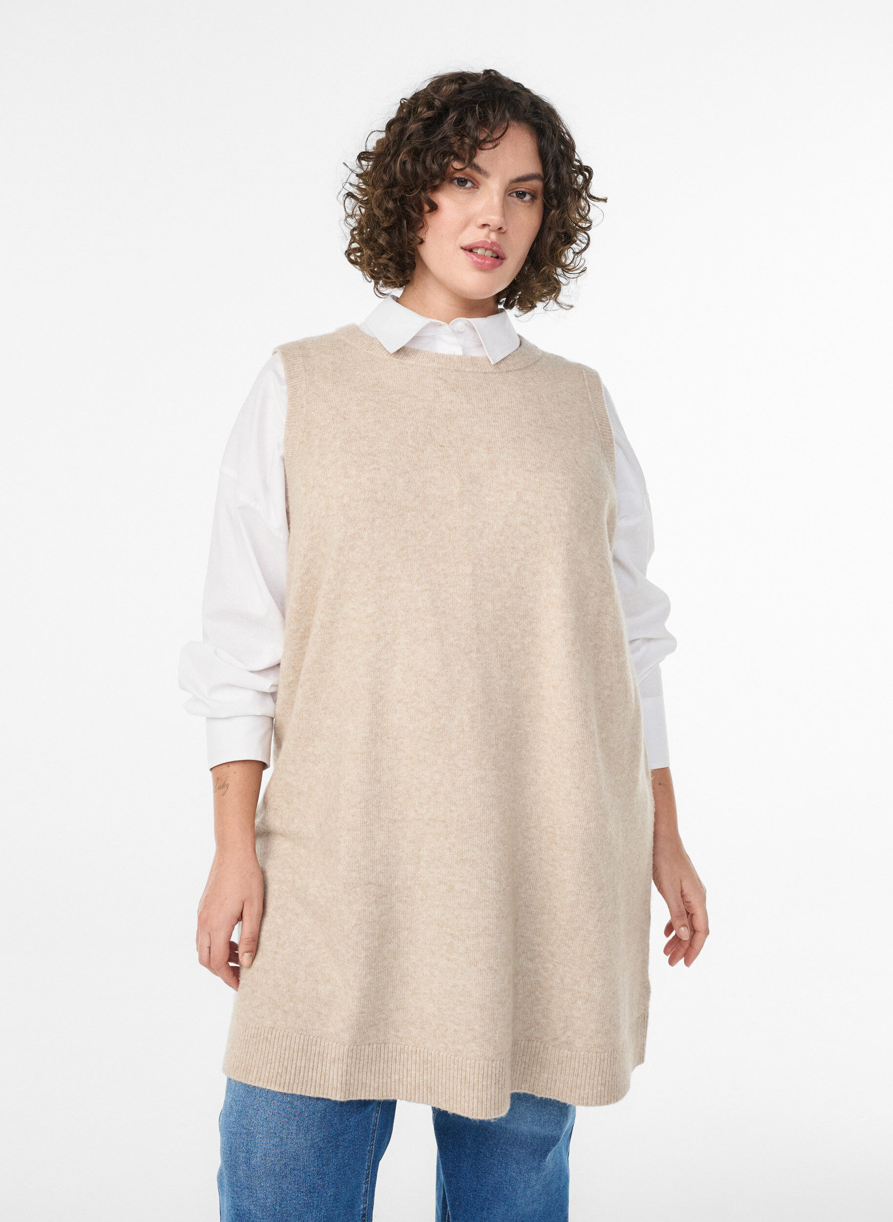 Kort strikkjole uden &aelig;rmer, Beige, Model