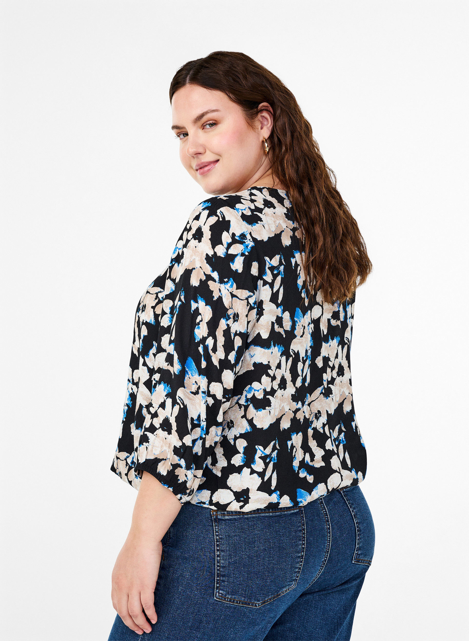 Zizzi Viskosebluse med print og smock, Sort, Model image number 2