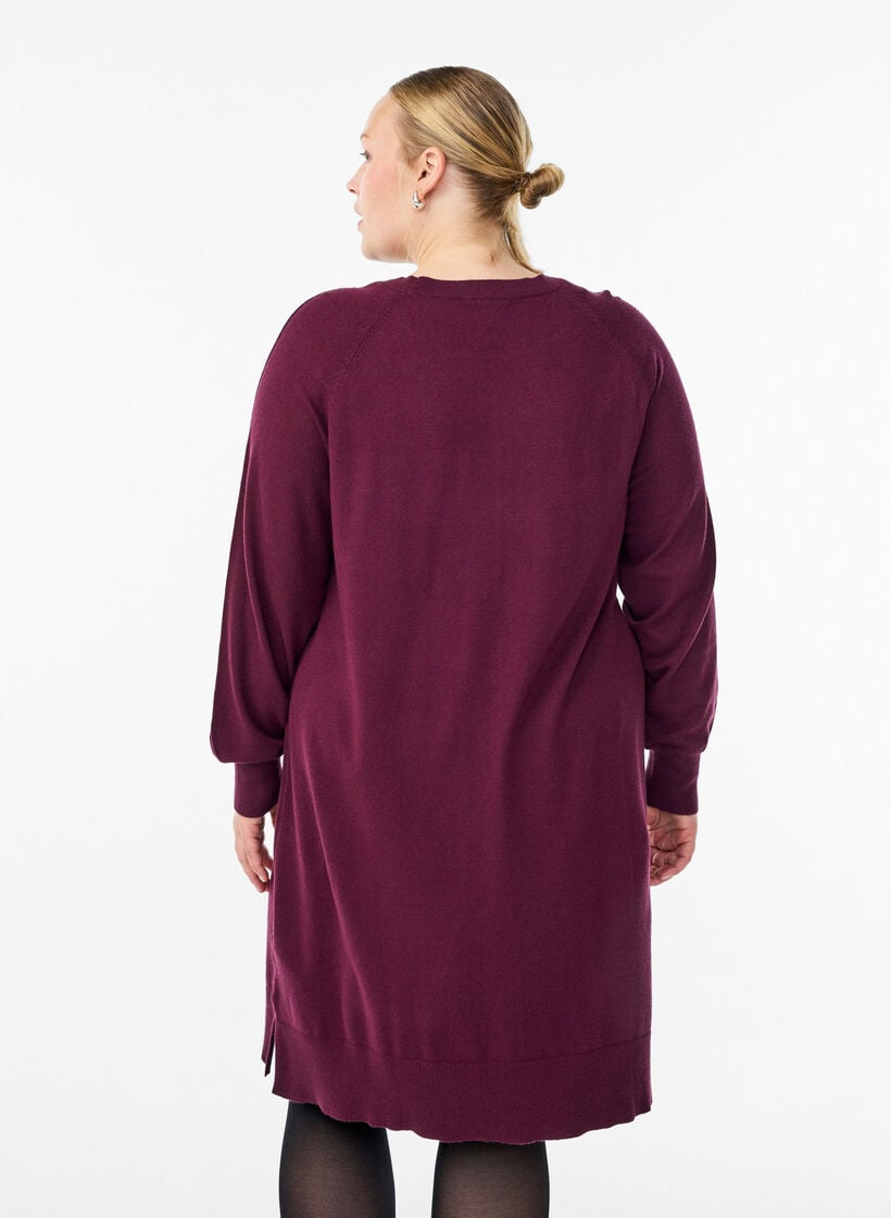 Kort strikkjole med raglan&aelig;rmer og midters&oslash;m, R&oslash;d, Model image number 2