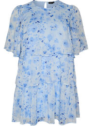 Kort kjole i chiffon-look med blomsterprint og fl&aelig;selag, Bl&aring;