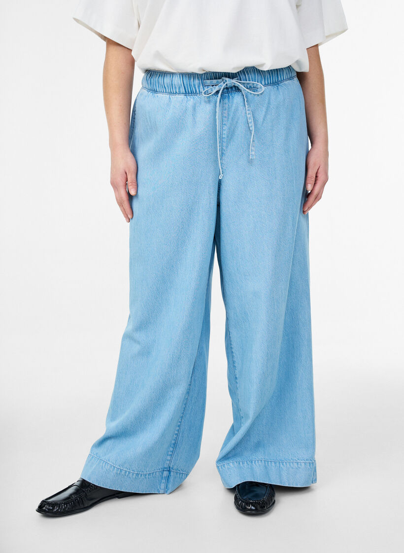Denim joggers med brede ben og h&oslash;j talje, Bl&aring;, Model image number 2