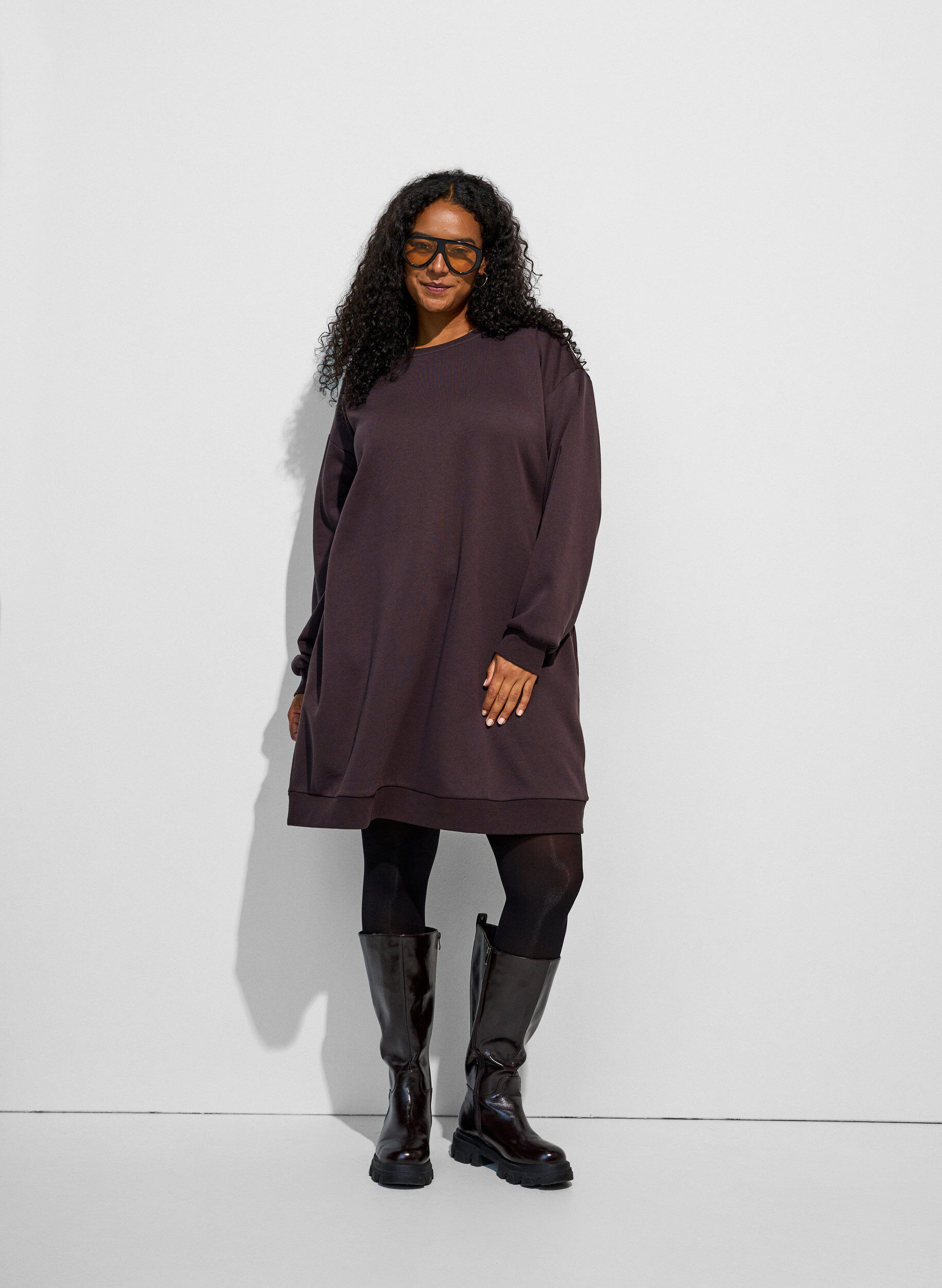 ZizziL&oslash;s sweatkjole med lommer, Brun, Model image number 3