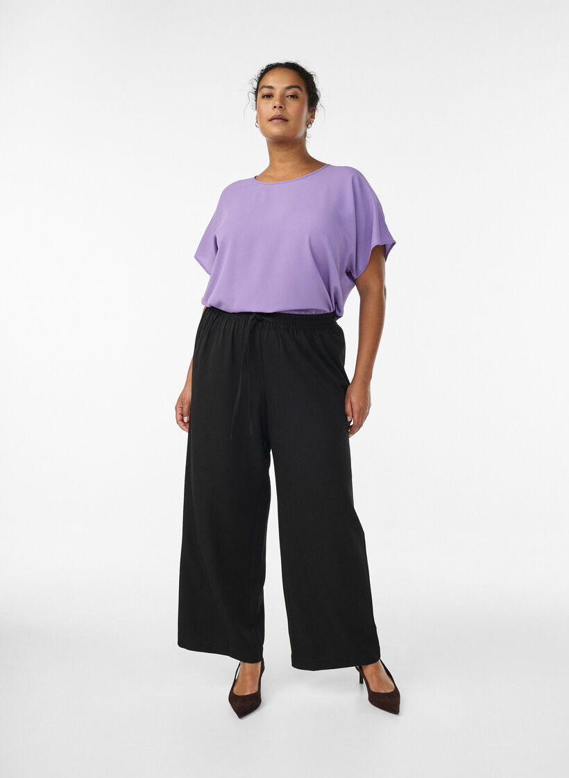 Bluse med korte &aelig;rmer og rund halsudsk&aelig;ring , Lilla, Model image number 1