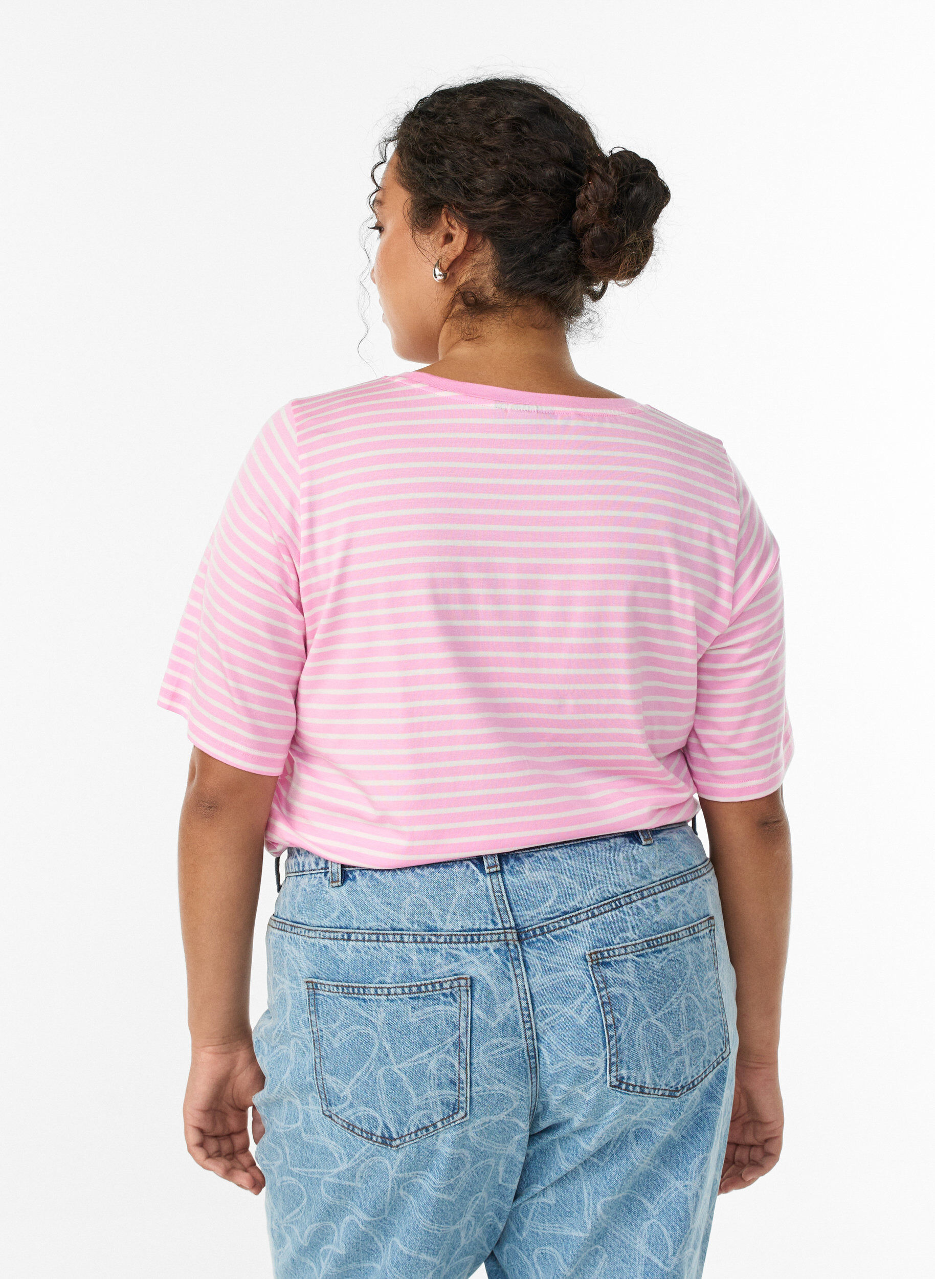 Zizzi T-shirt med TENCEL&trade; Lyocell og striber, Lyser&oslash;d, Model image number 1