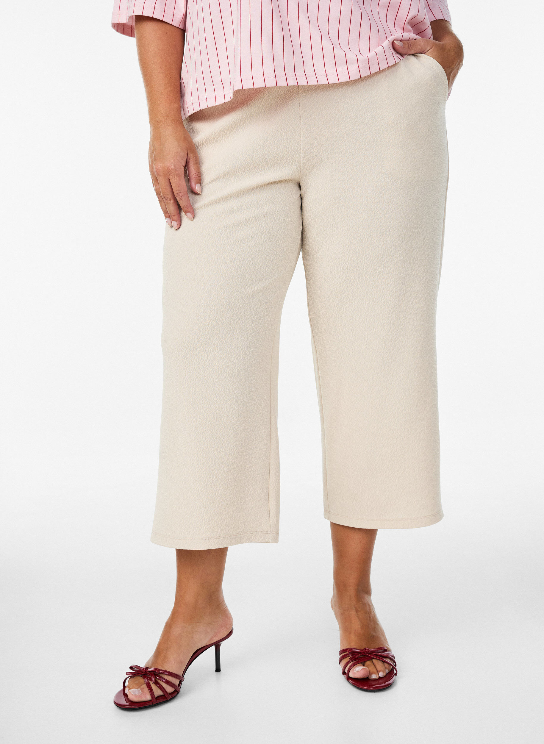 ZizziL&oslash;se bukser med 7/8 l&aelig;ngde, Beige, Model image number 2