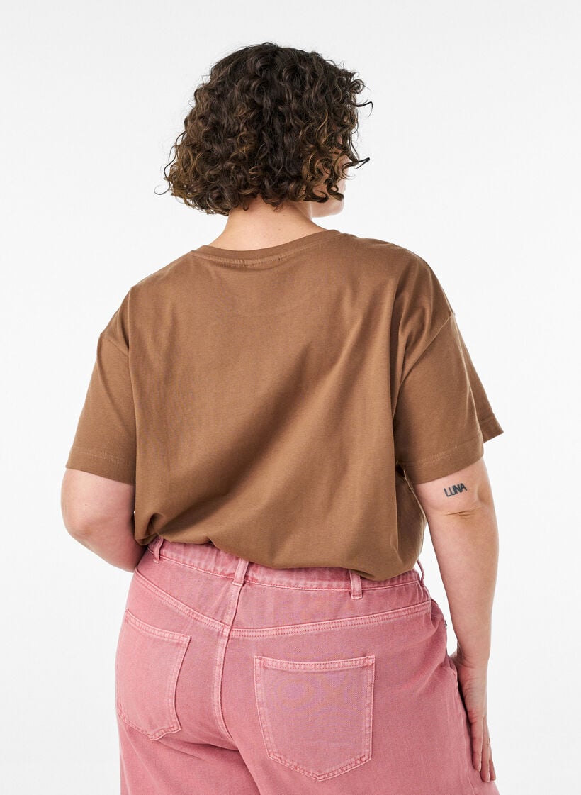 T-shirt i bomuld med korte &aelig;rmer og print, Brun, Model image number 2