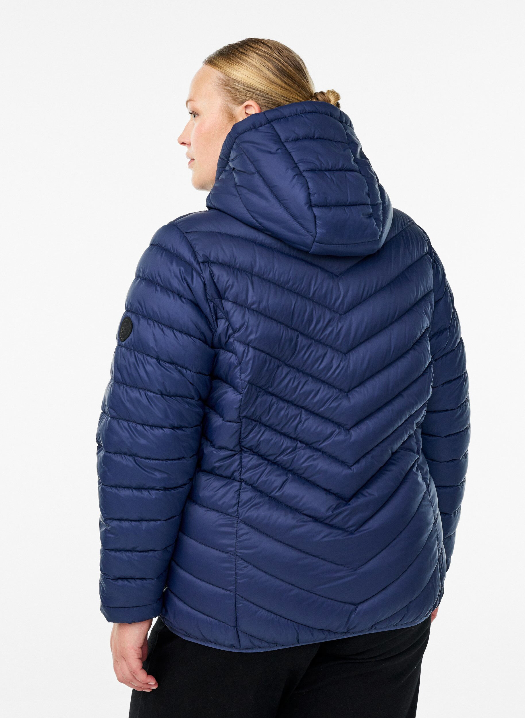 ZizziLetv&aelig;gts jakke med h&aelig;tte, Bl&aring;, Model image number 2