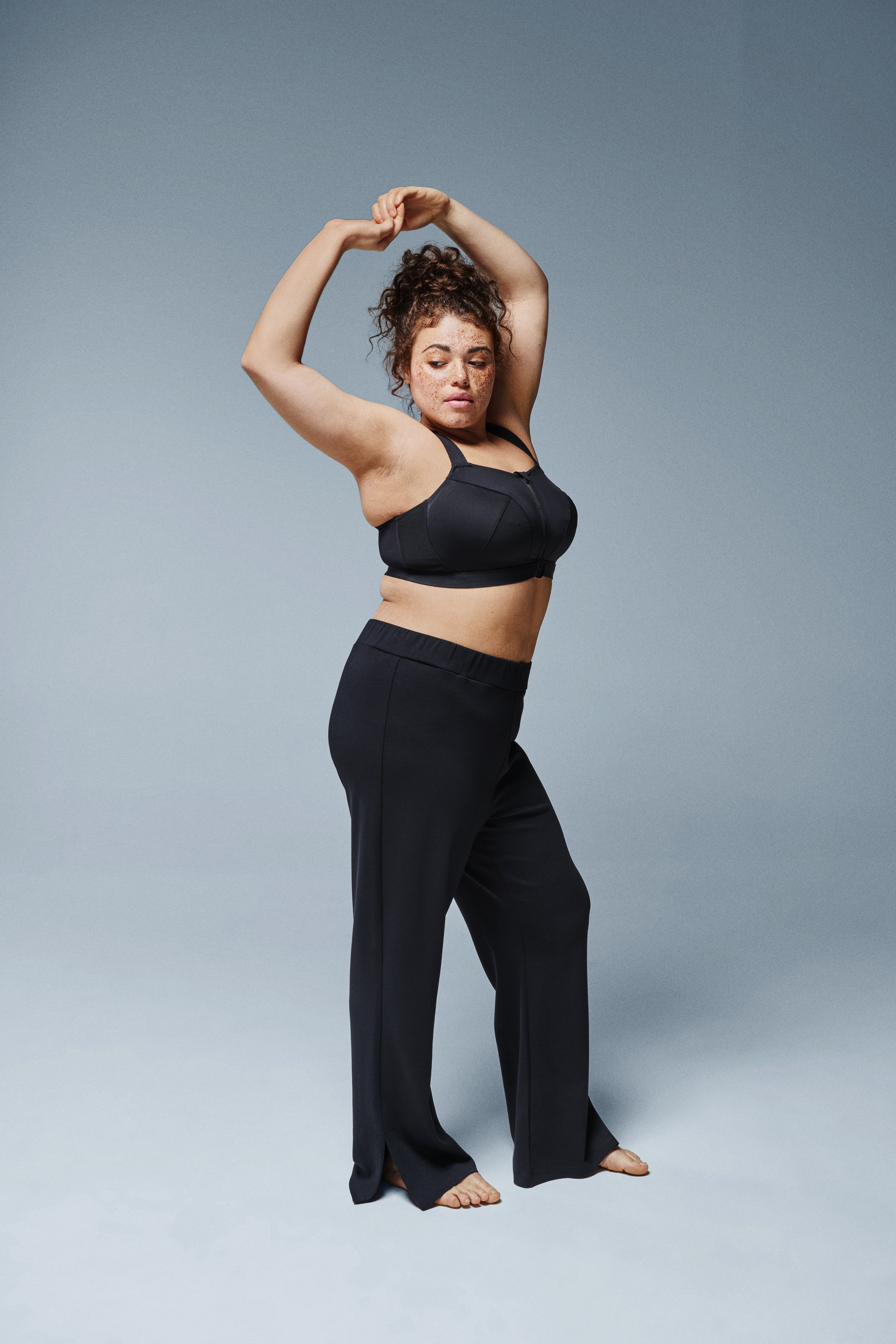 Zizzi Sportsbh med frontlukning og h&oslash;j st&oslash;tte, , Model