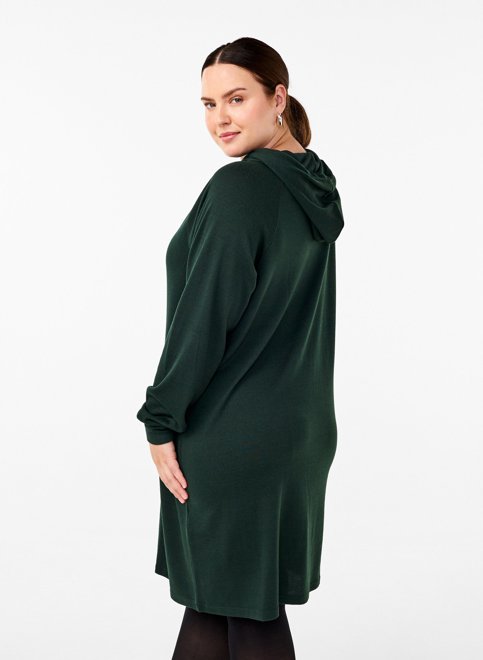 Zizzi Lang&aelig;rmet sweatkjole med h&aelig;tte, Scarab M&eacute;l., Model image number 1