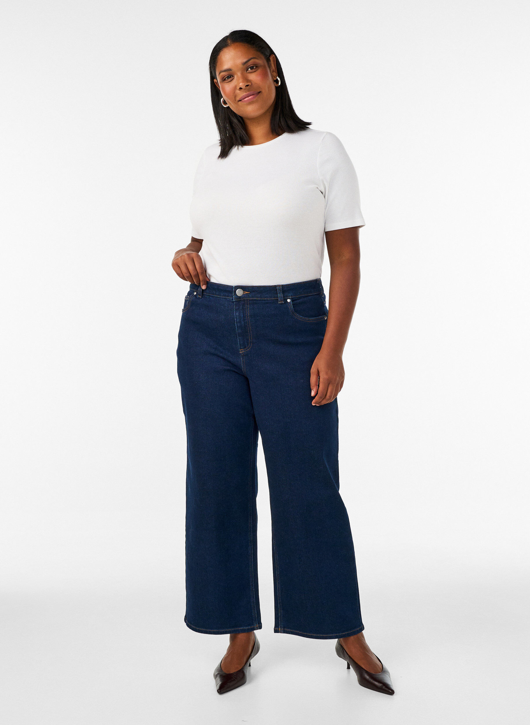 ZizziMyra jeans med h&oslash;j talje og wide fit, Bl&aring;, Model image number 0