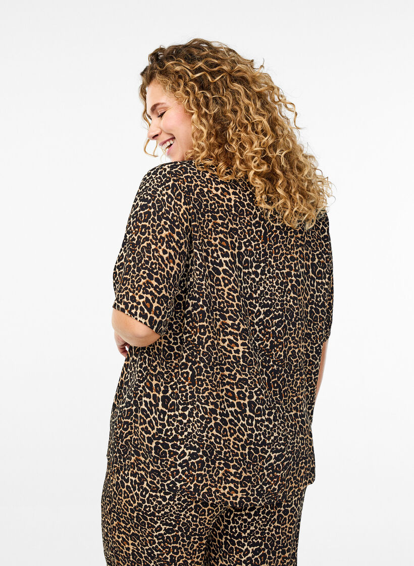 Kortærmet bluse i viskose med print, Brun, Model image number 2