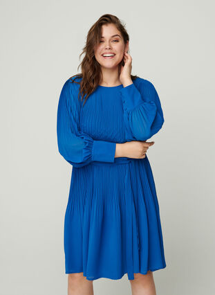 Langærmet plissé kjole med bindebånd, Classic Blue , Model image number 0