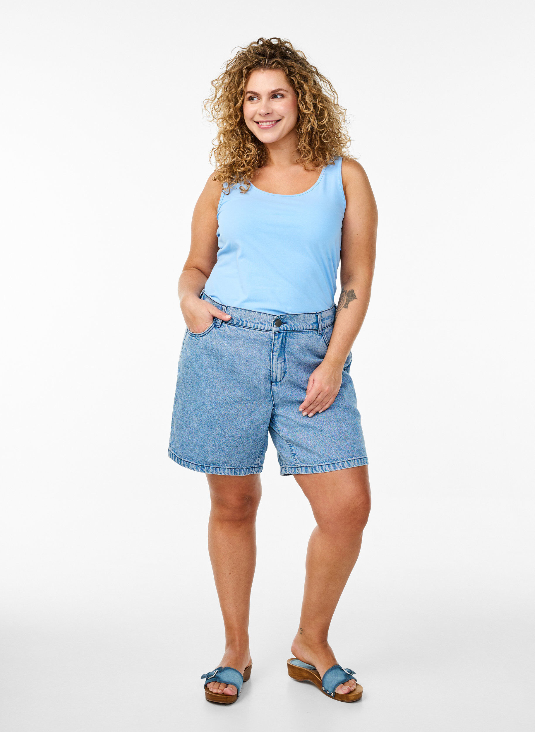 ZizziEnsfarvet basis top i bomuld, Bl&aring;, Model image number 1