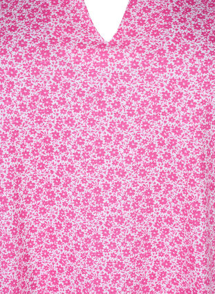 Blomstret bomulds t-shirt med v-hals, Shocking Pink AOP, Packshot image number 2