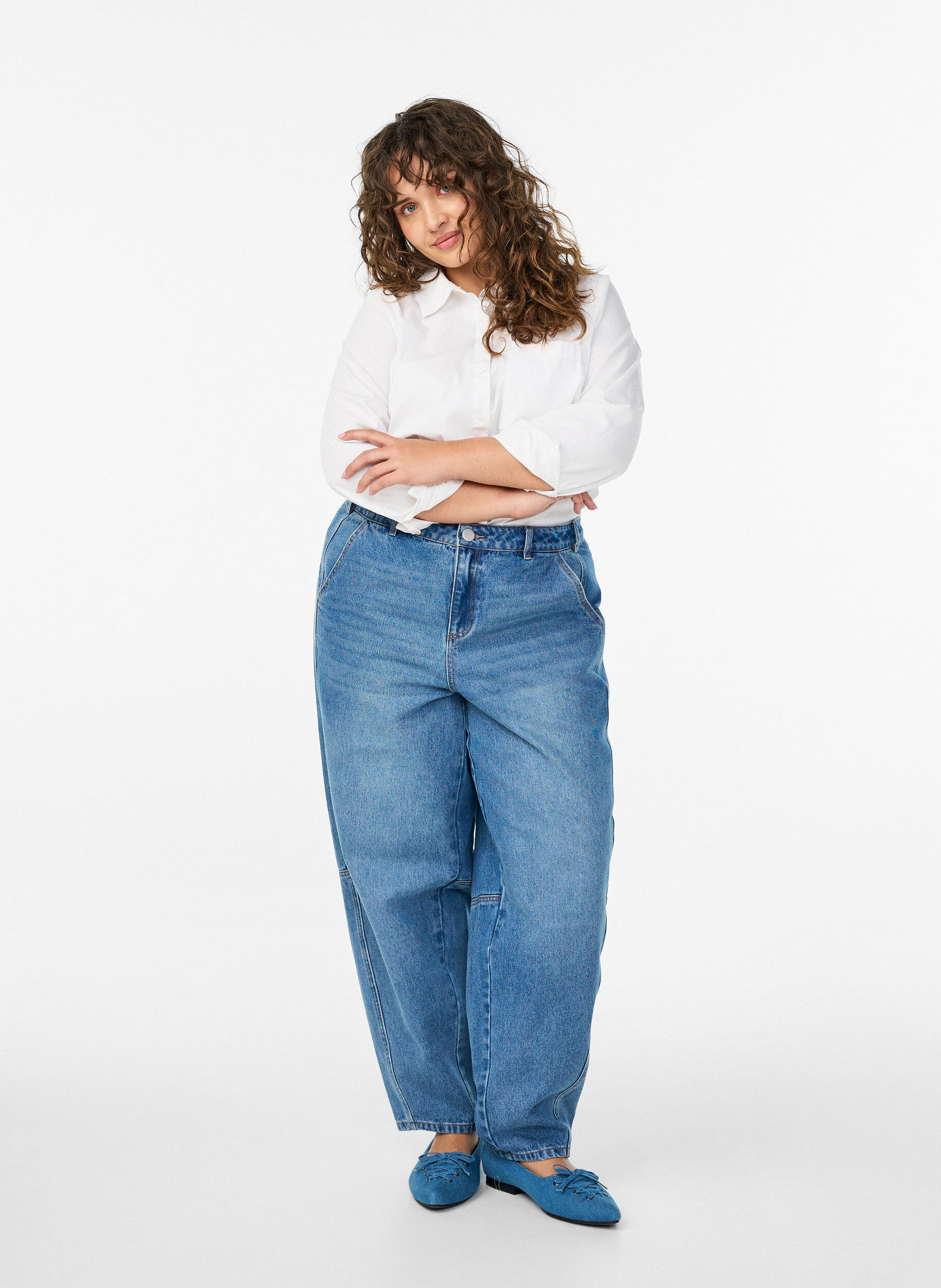Barrel jeans med h&oslash;j talje, Bl&aring;, Model