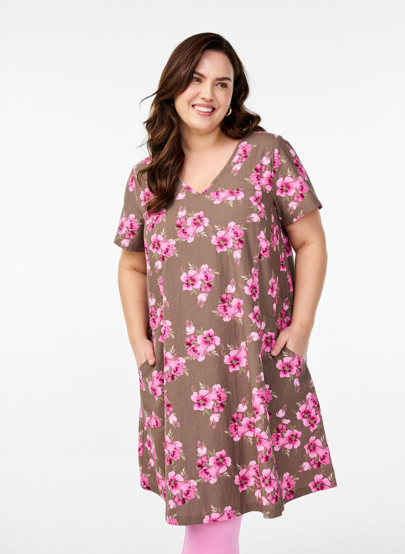 Kort a-shape kjole med blomsterprint, Brun, Model image number 0